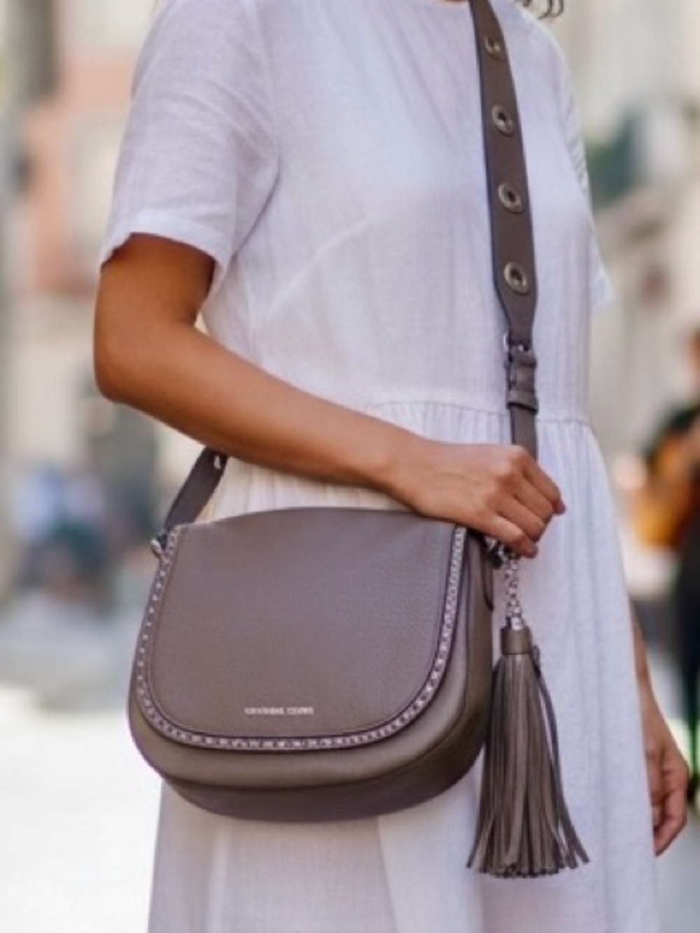 Michael Kors Taupe Pebbled Leather Saddle Crossbody Bag Whipstitch Tassel Boho